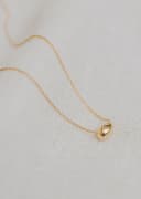 Asjuweel 'Pearl' | Ashanger in parelvorm in zilver of goud | gftd. jewelry