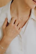 Moedermelkjuweel ketting cushion herinneringssteen 6,5mm gedragen zilver gftd. jewelry