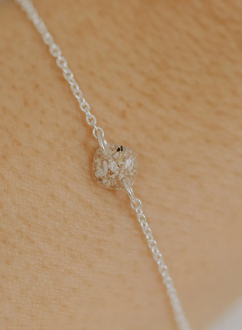 Herinneringssteen armband 'Cushion' | As omgevormd tot geslepen herinneringssteen | gftd. jewelry