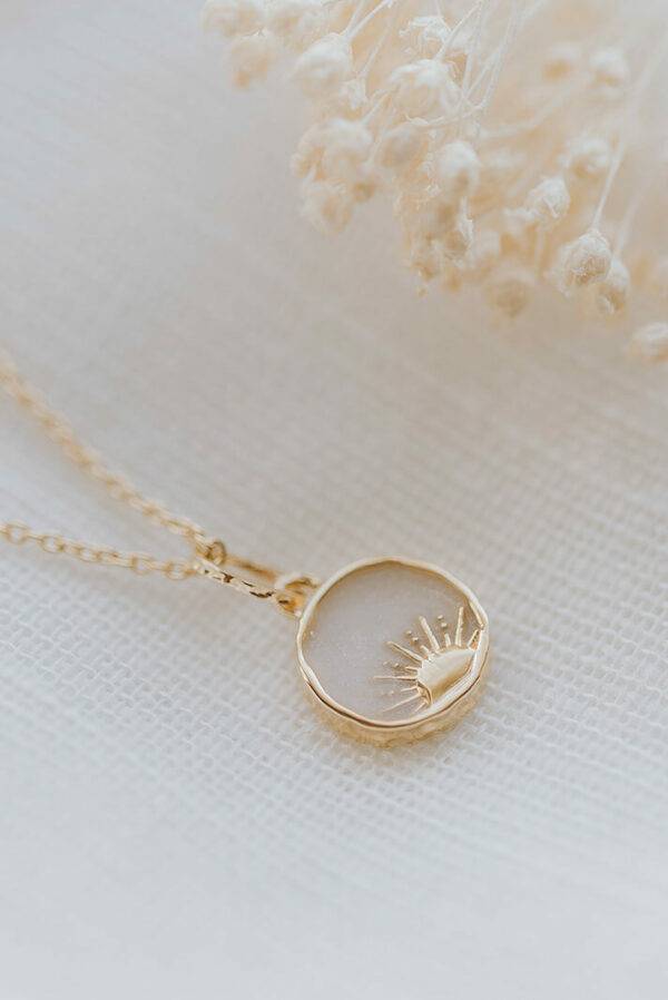 Moedermelk Rising Sun ketting